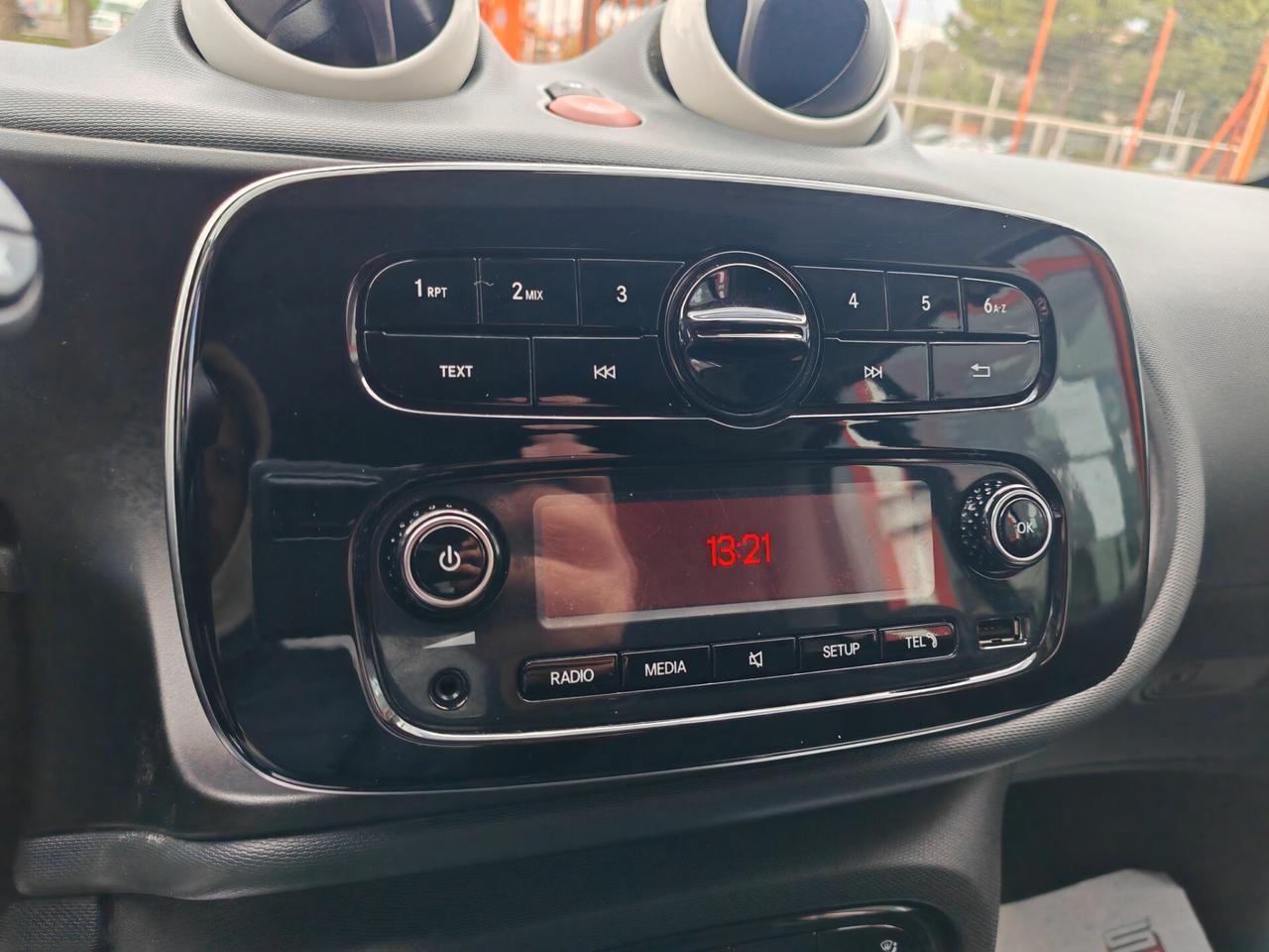 Smart Fortwo 1,0 benzina 10/2018 Cv70 automatica