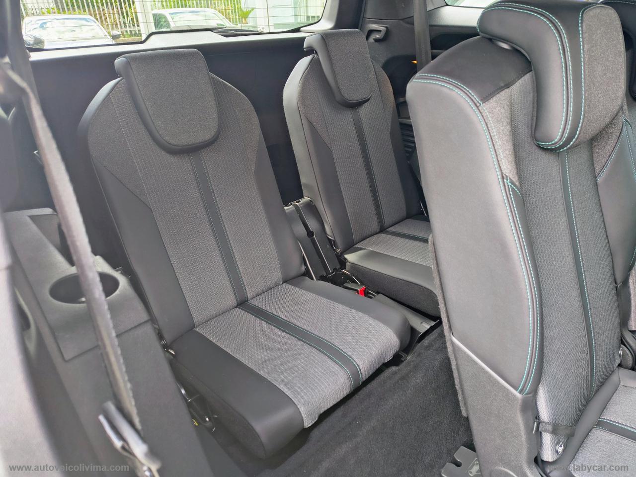 PEUGEOT 5008 BlueHDi 130 S&S EAT8 Allure Pack