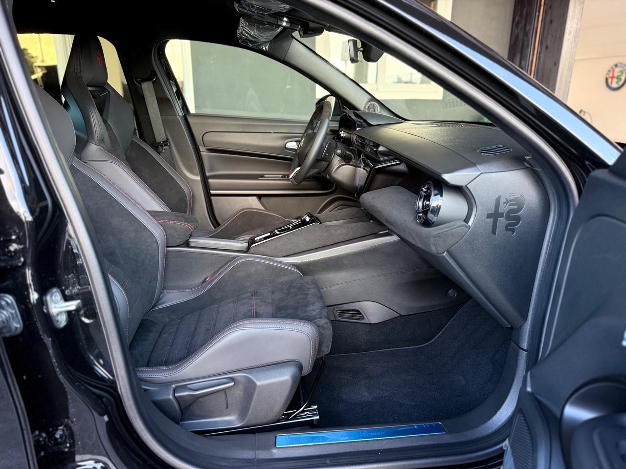 Alfa Romeo Junior 1.2 145 CV Hybrid eDCT6 Speciale