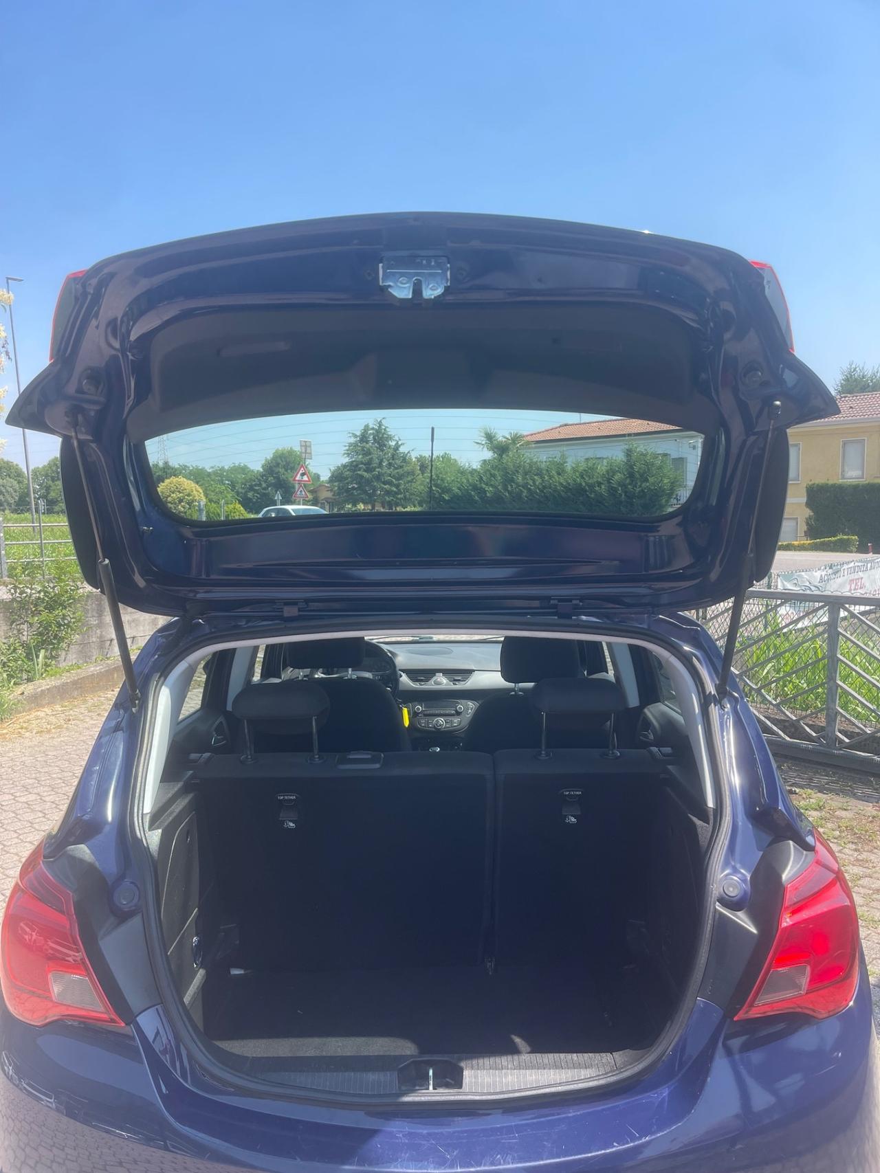 Opel Corsa 1.4 90CV GPL Tech 5 porte b-Color
