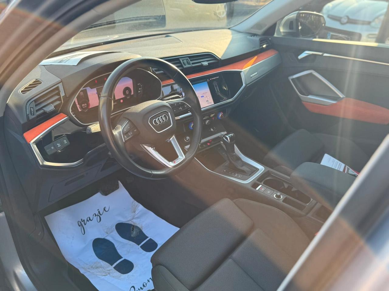 Audi Q3 35 TDI quattro S tronic Business Advanced TETTO