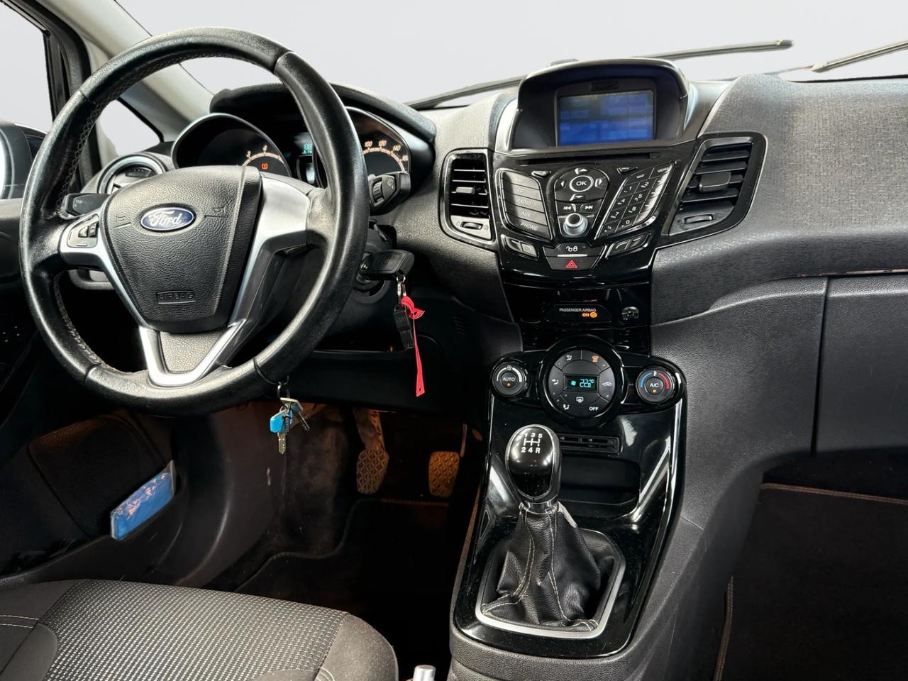 Ford FIESTA 1.4 BENZINA GPL*92CV*NEOPATENTATI*5 PORTE