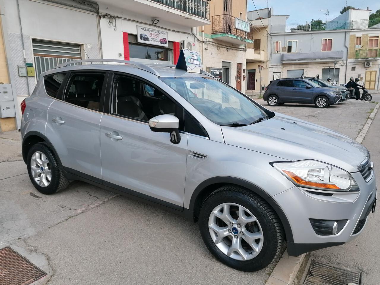 Ford Kuga Kuga+ 2.0 TDCi 140 CV 2WD DPF