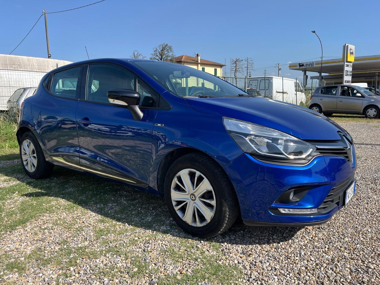 Renault Clio TCe 12V 75 CV 5 porte Moschino Intens
