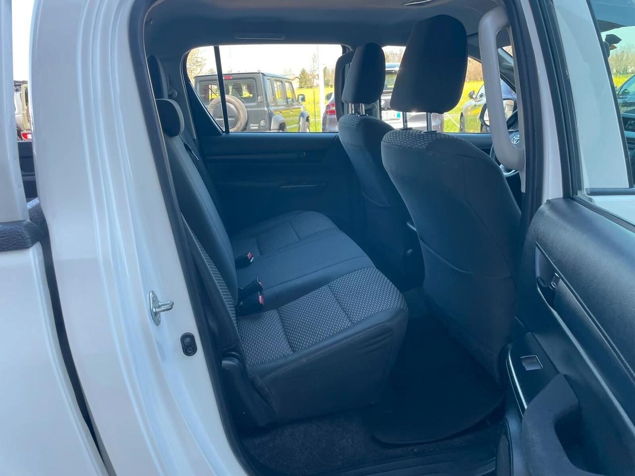 Toyota Hilux 2.4 D-4D 4WD 4 porte Double Cab Comfort