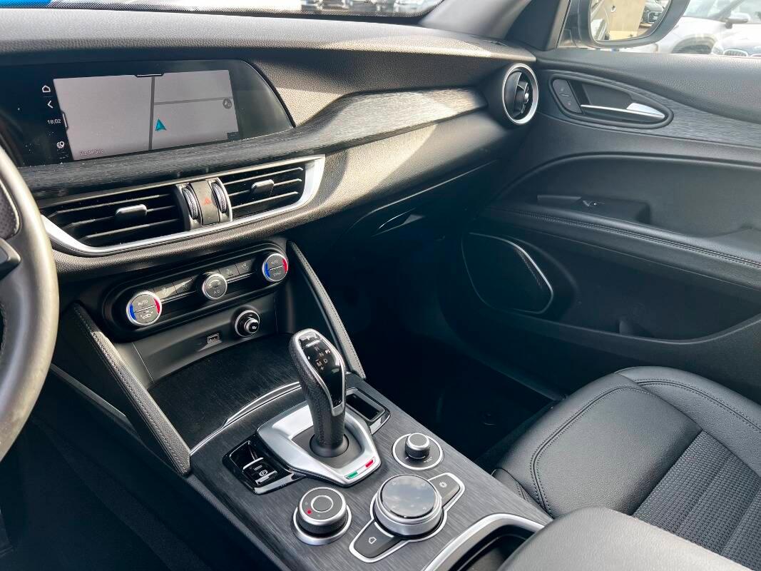 Alfa Romeo Stelvio 2.0 t Executive Q4 200cv auto
