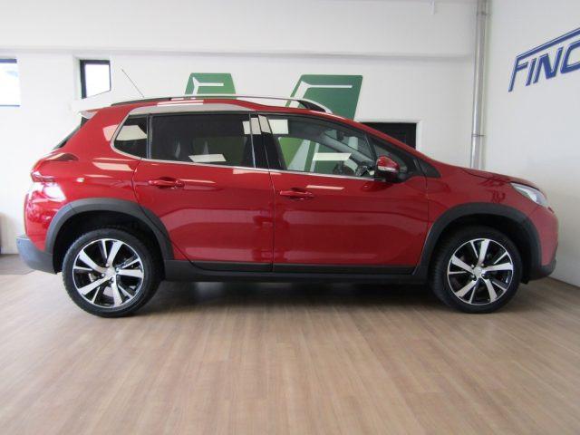 PEUGEOT 2008 1.2 110 CV PureTech Turbo Allure