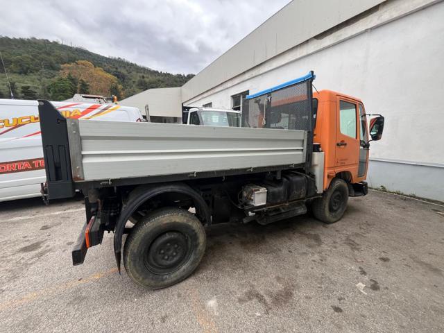 UNIMOG MACCHINA OPERATRICE UX100