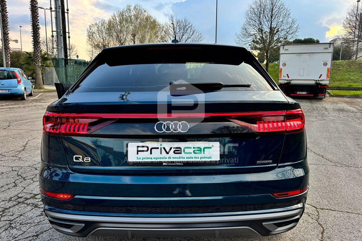 AUDI Q8 45 TDI quattro tiptronic Sport