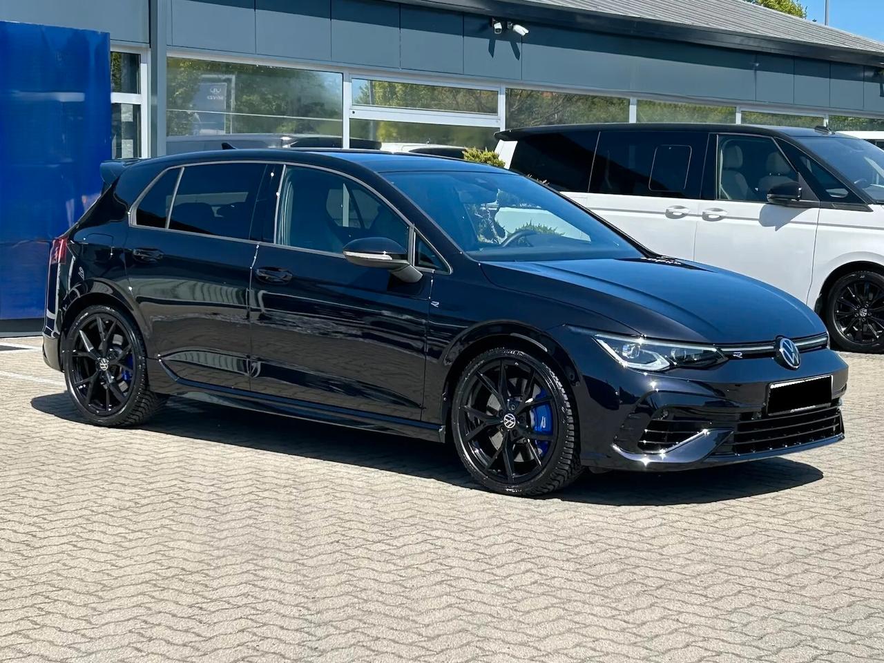 Volkswagen Golf 2.0 TSI DSG 4Motion R/TETTO/ HEAD-UP DISPLAY/AKRAPOVIC/NAVI