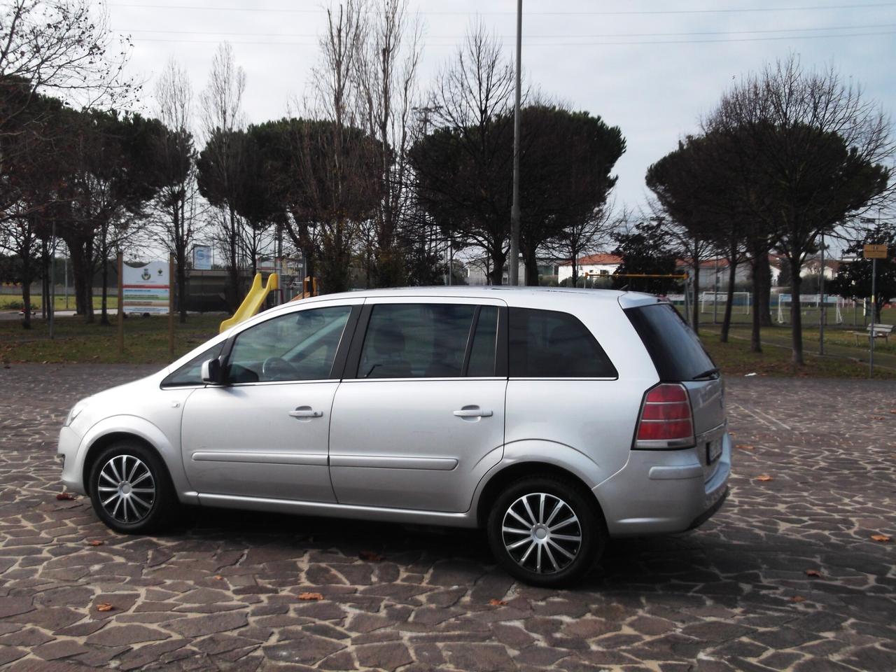 Opel Zafira 1.6 Turbo Metano 7 Posti 2011