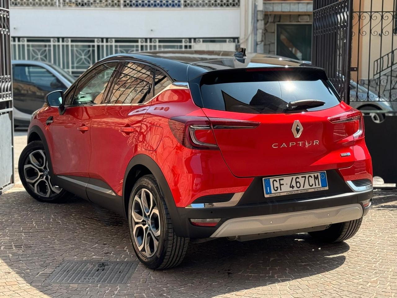 Renault Captur Plug-in Hybrid E-Tech 160 CV Intens
