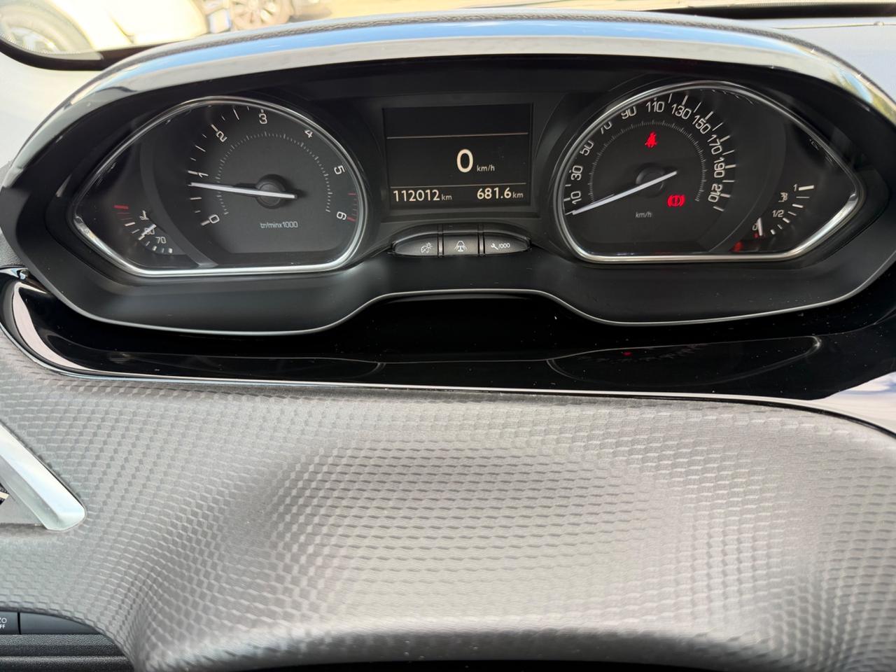 PEUGEOT 2008 1.6 BlueHDI 100 ALLURE/110.000KM