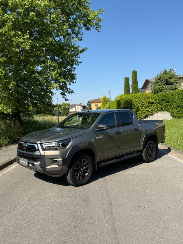 TOYOTA Hilux 2.4 D A/T 4WD Double Cab Invincible PREZZO FINITO