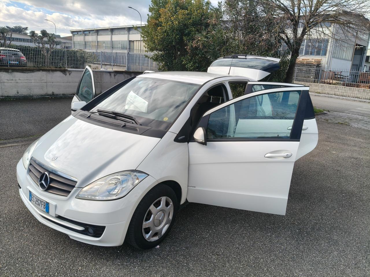 Mercedes classe A 160 SOLAMENTE 83.000 KM