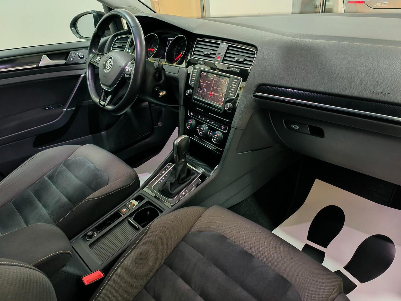 Volkswagen Golf 1.6 TDI 5p. Highline BlueMotion Technology