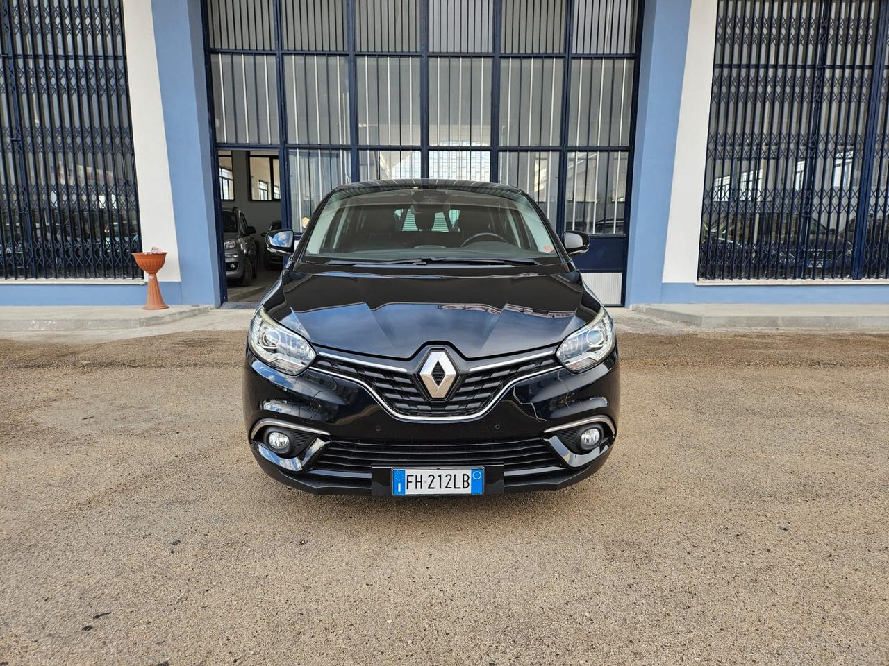 Renault Scénic dCi 8V 110 CV EDC Energy Intens