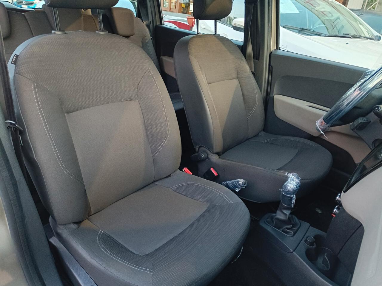 Dacia Lodgy 1.6 8V 85CV 5 posti Lauréate