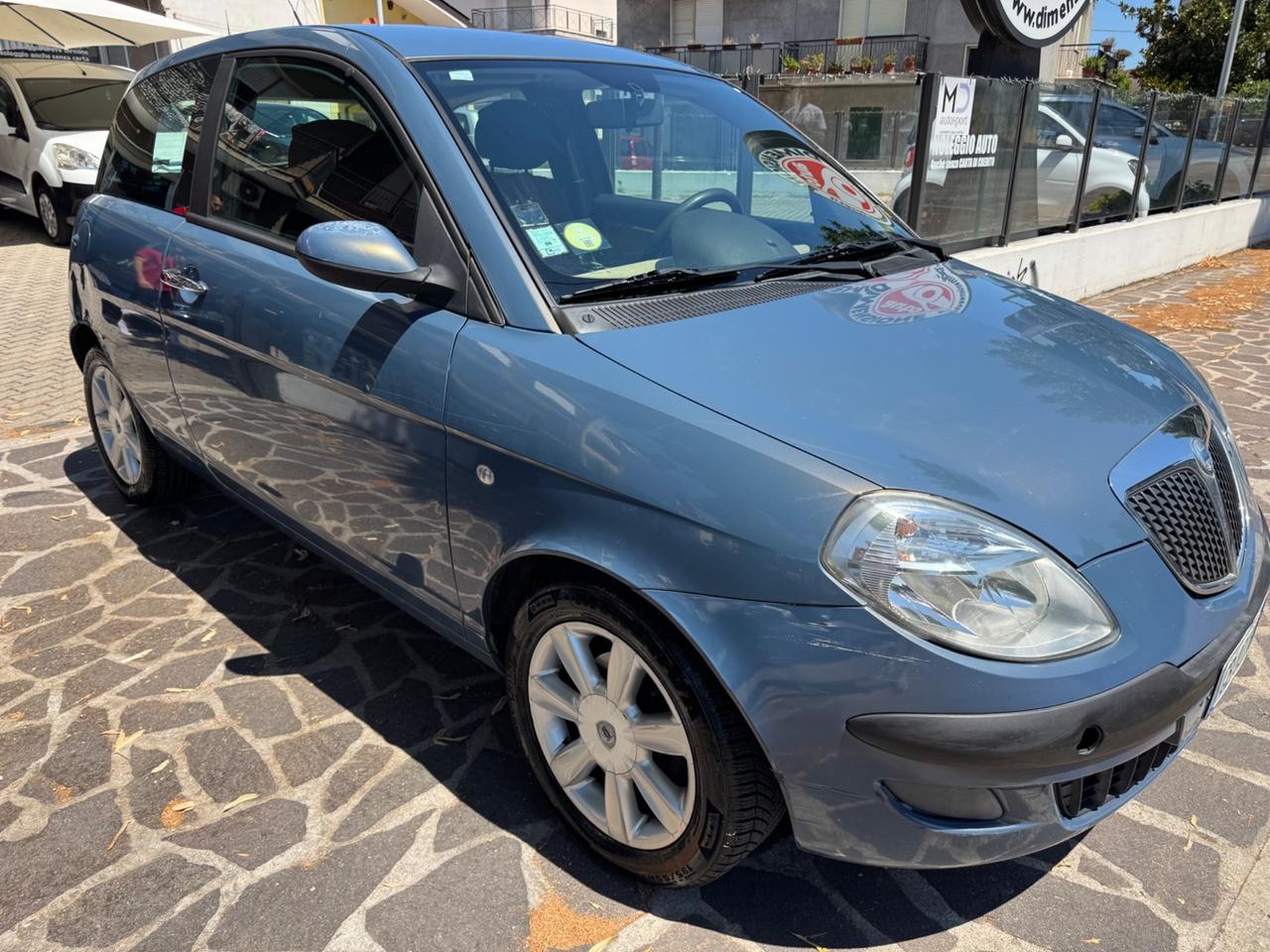 Lancia Ypsilon 1.4 16V Platino