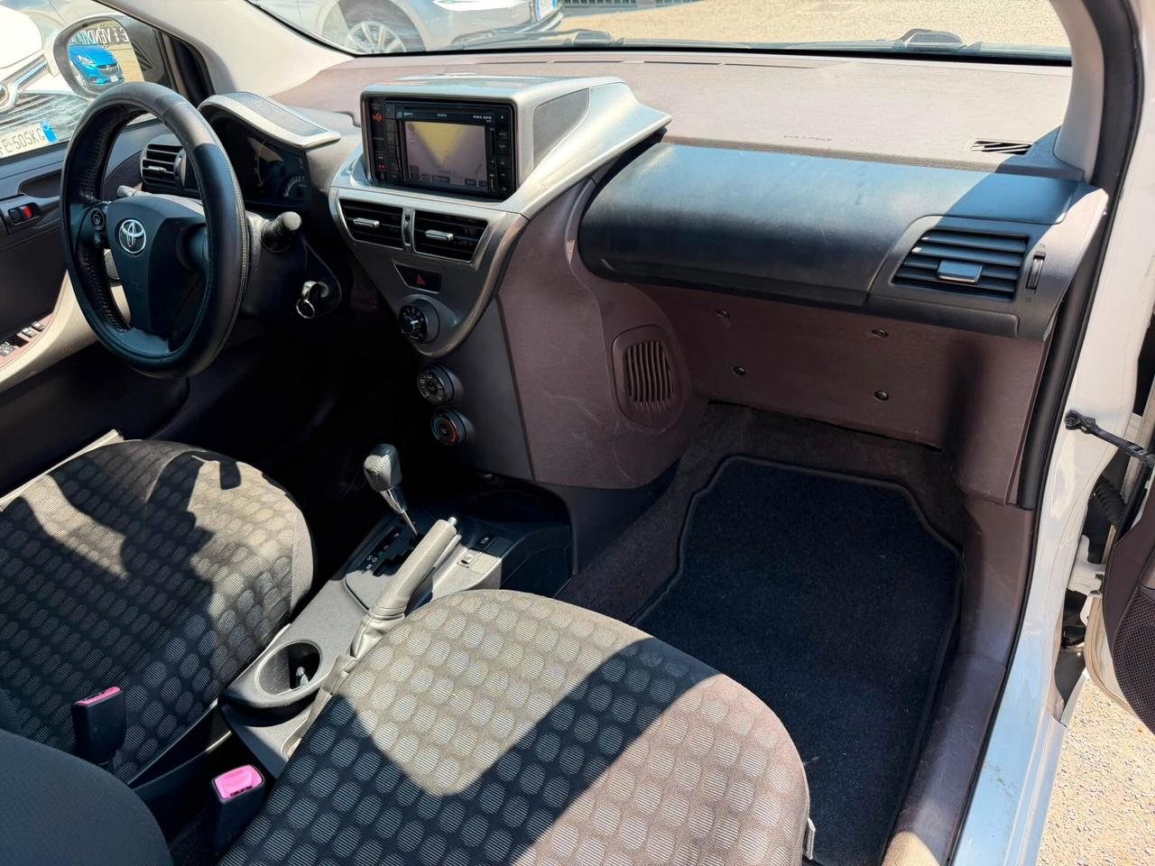 Toyota iQ 1.0 Multidrive Versione Lancio