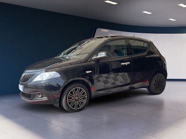 Lancia Ypsilon Ypsilon 1.0 FireFly 70cv Hybrid Silver