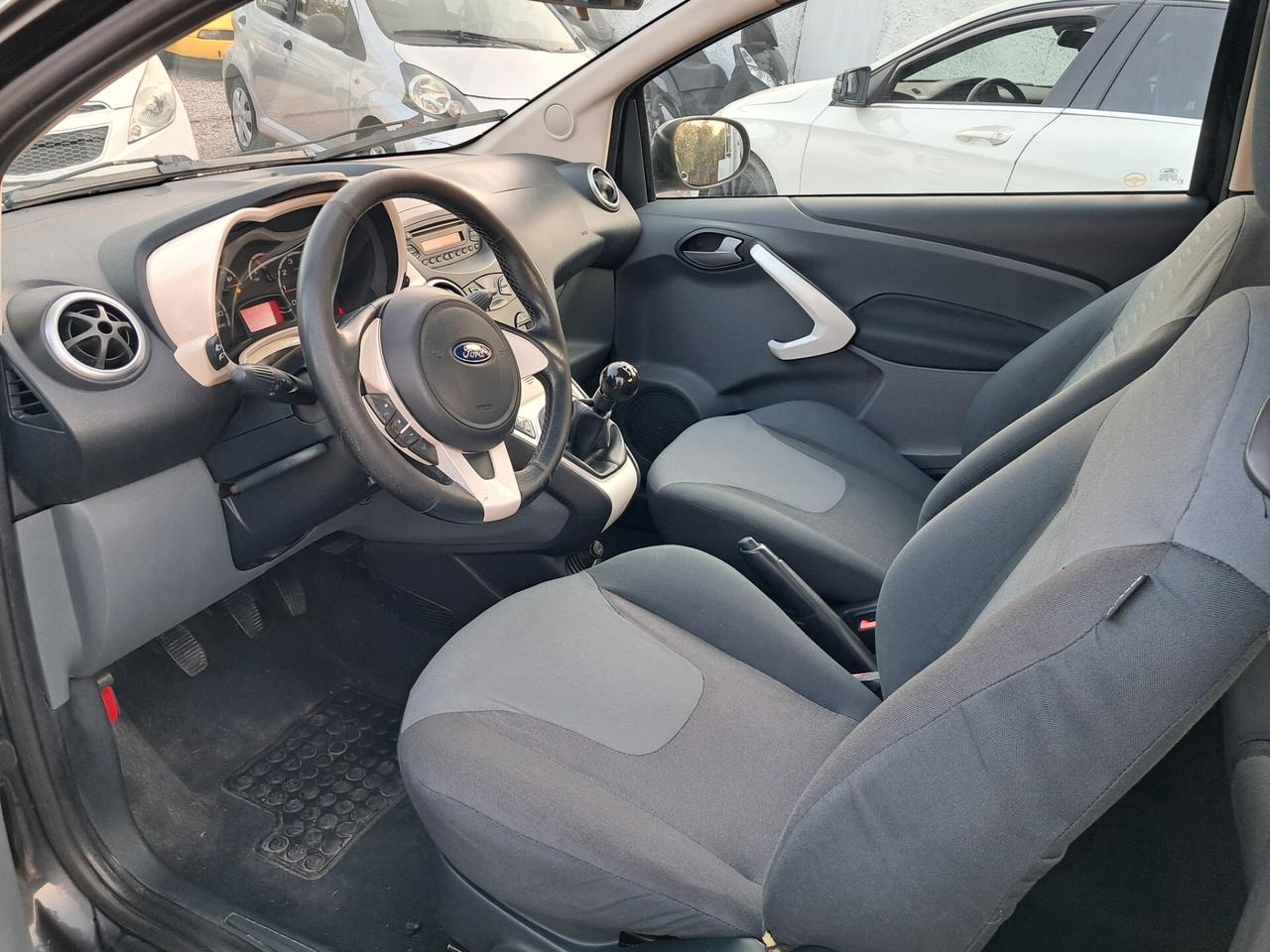 Ford Ka 1.2 8V 69CV Titanium