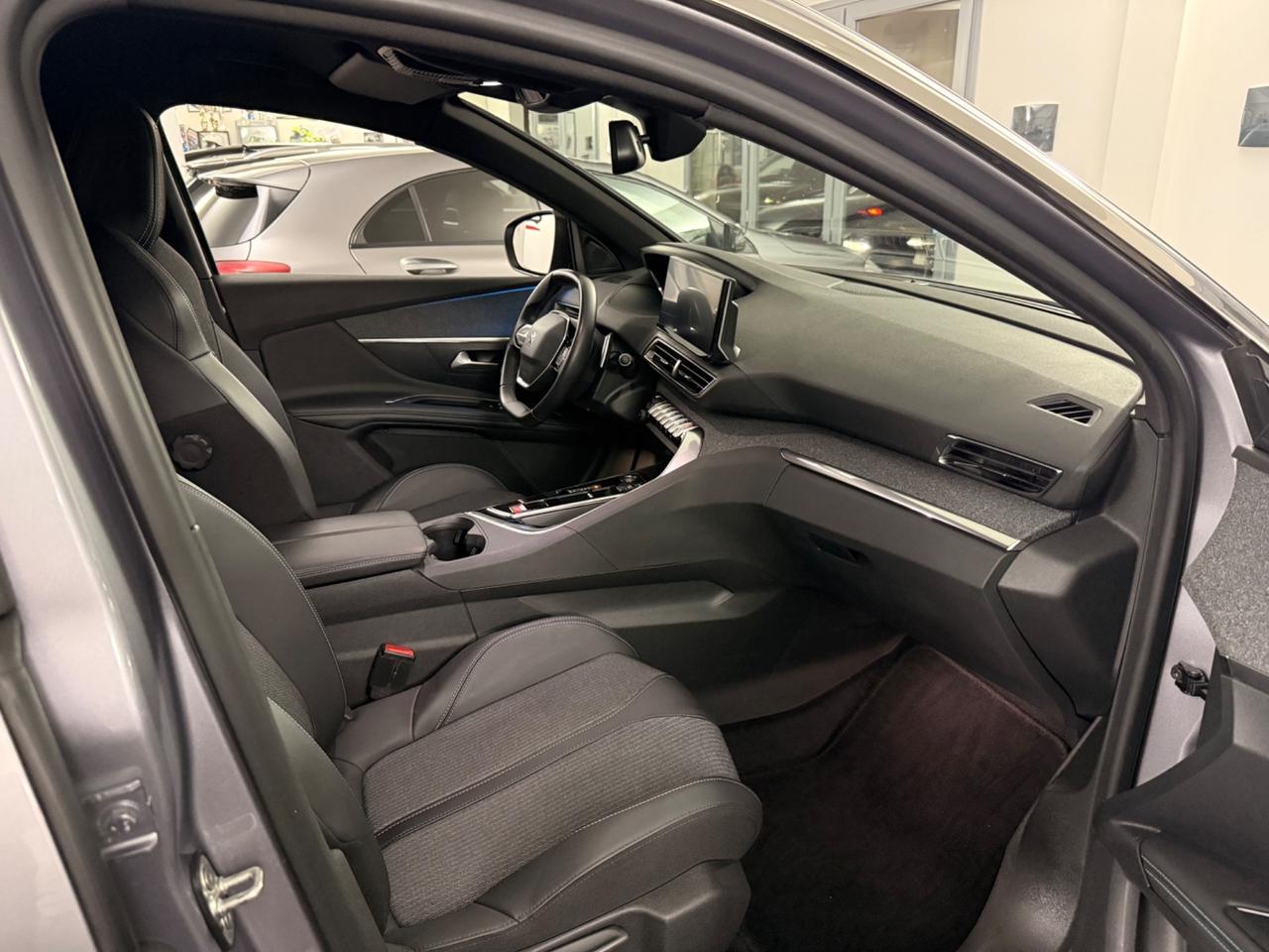 Peugeot 3008 BlueHDi 130 S&S EAT8 Allure Pack