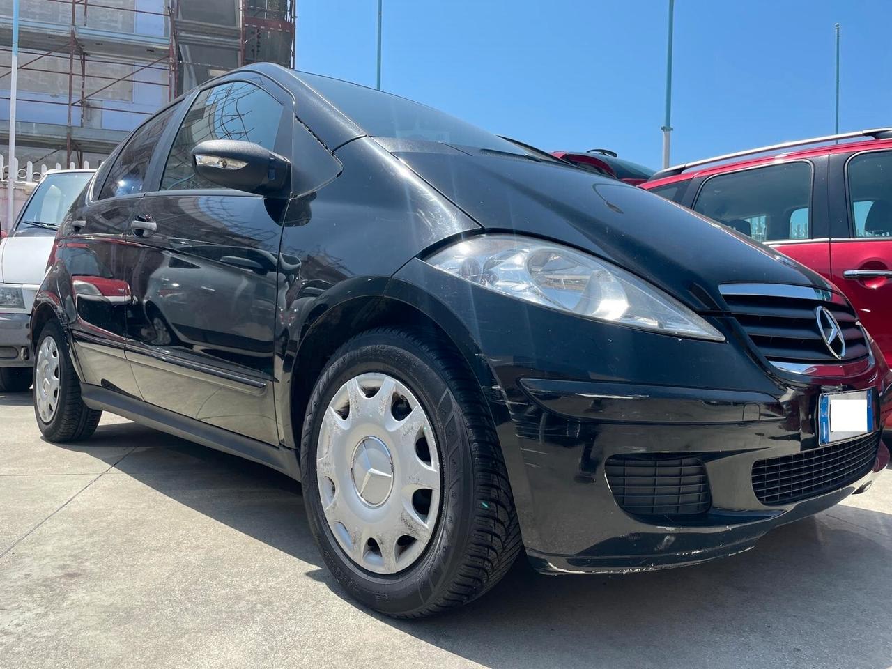 MERCEDES A150 1,5 BENZ.