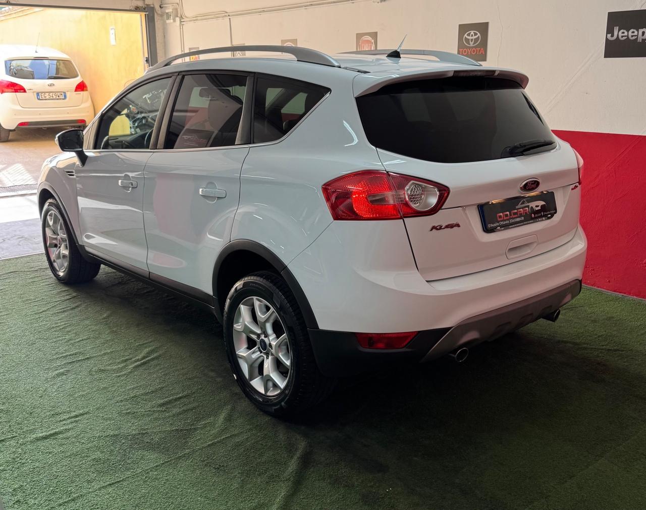 Ford Kuga Kuga+ 2.0 TDCi 140 CV 2WD DPF