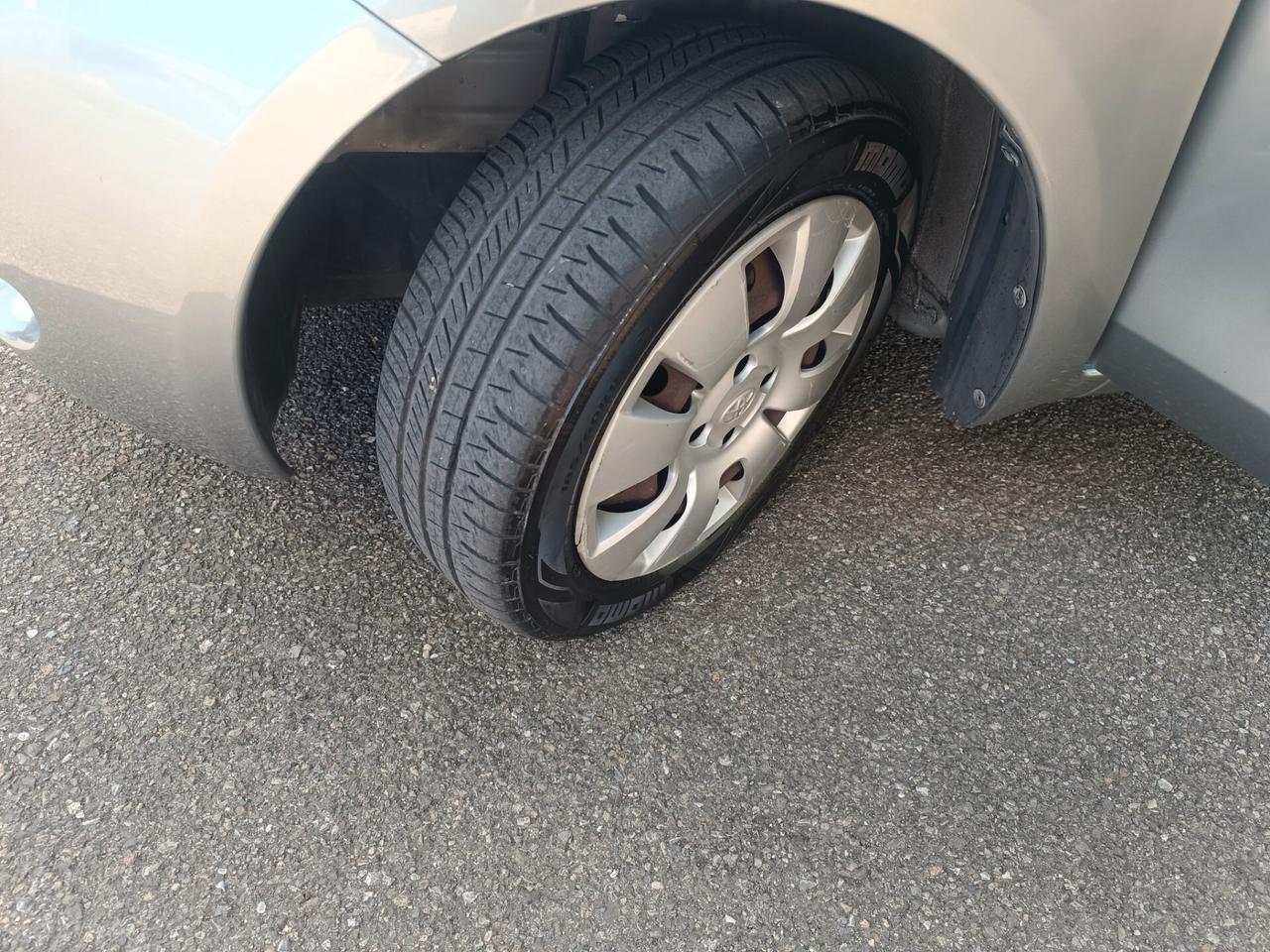 Toyota Yaris 1.0 3 porte SOLO 139.000 KM