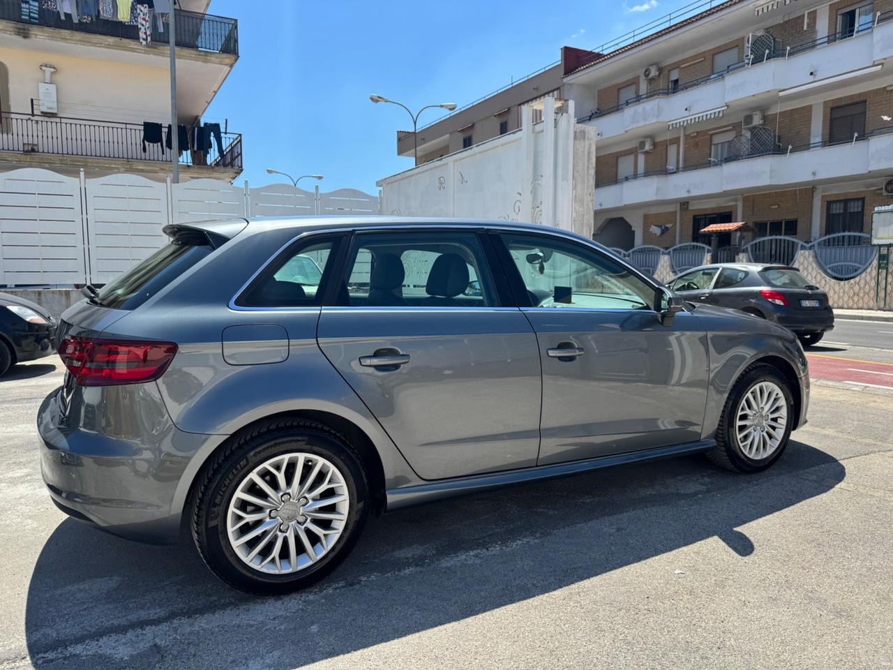 Audi A3 Sportback 1.6 DIESEL 105CV 2013