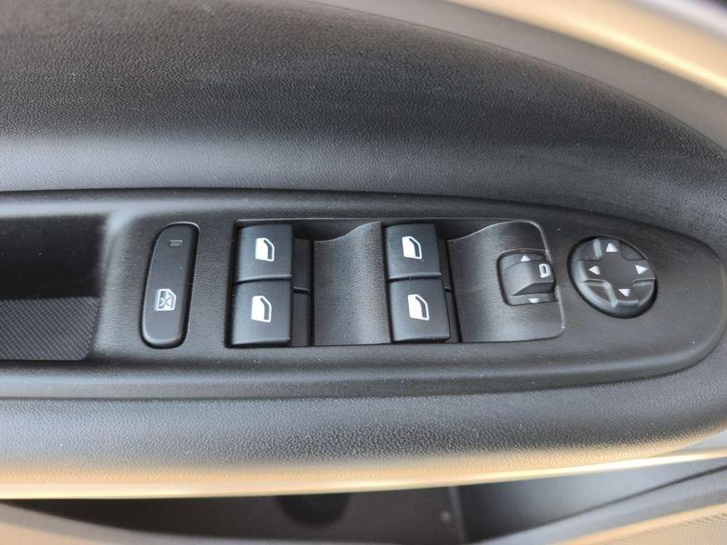 Jeep Avenger 1.2 turbo Altitude fwd 100cv