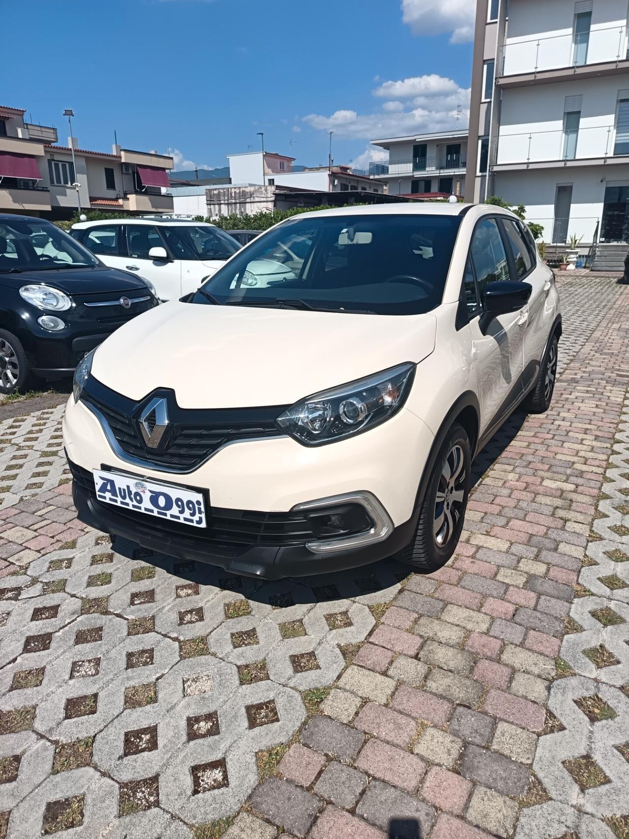 Renault Captur TCe 12V 90 CV Business