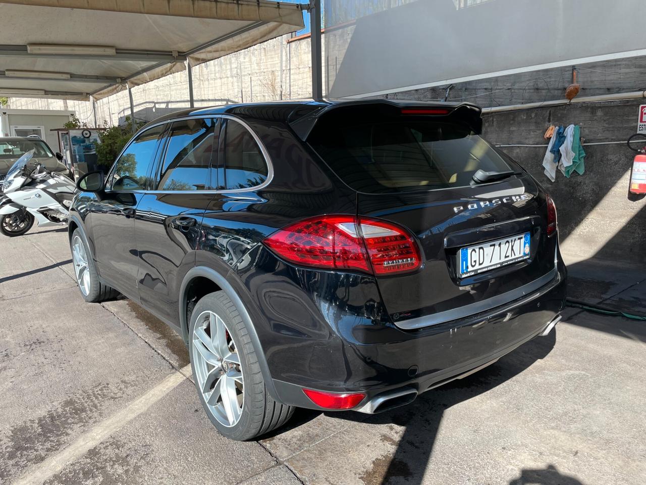 Porsche Cayenne 3.0 Diesel motore nuovo