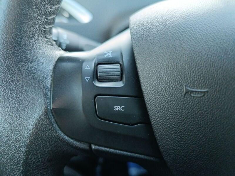 Peugeot 2008 1.2 VTi 82CV Active