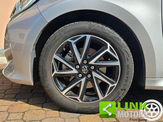 TOYOTA Yaris 1.5 Hybrid CVT Trend