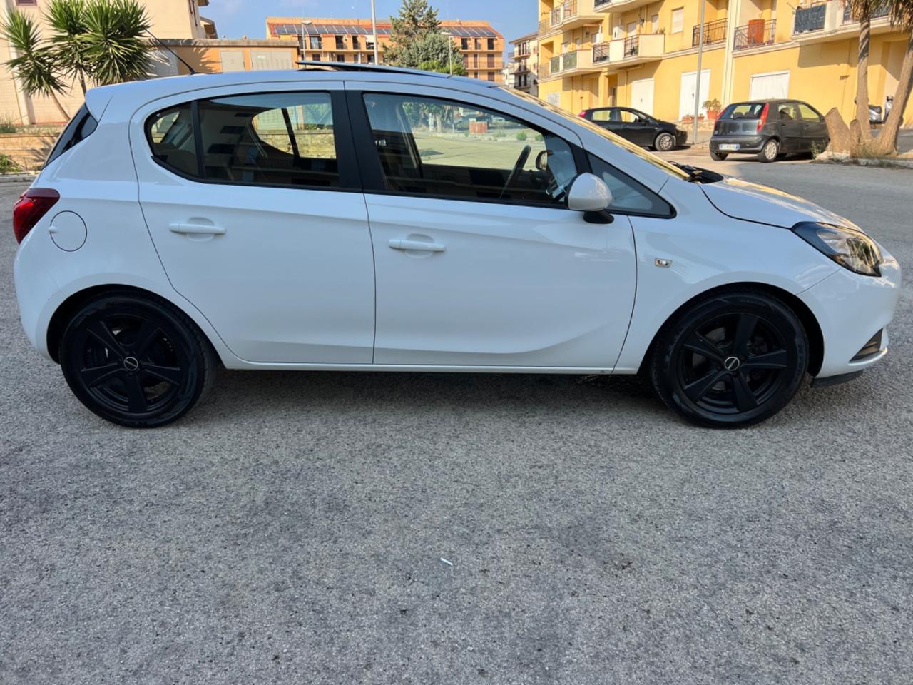 Opel Corsa 1.3 CDTI Coupé Black Edition