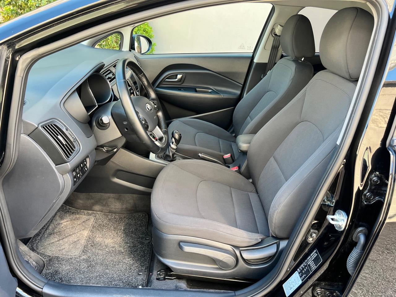 Kia Rio 1.1 crdi 75CV high tech S&S NAVI/CAMERA/TEL. PERF.