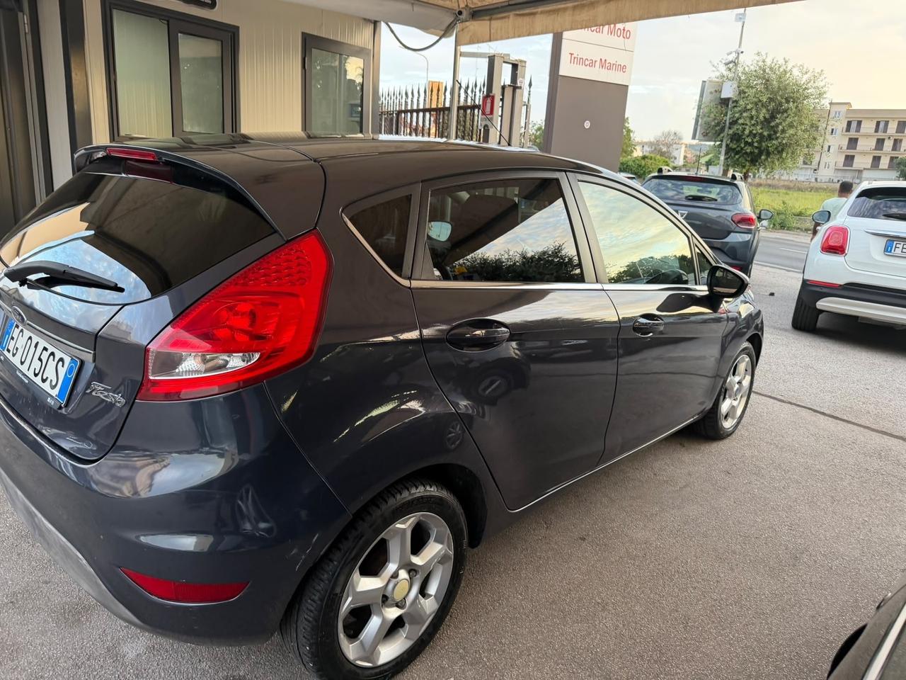 Ford Fiesta 1.4 TDCi 70CV 5 porte Titanium