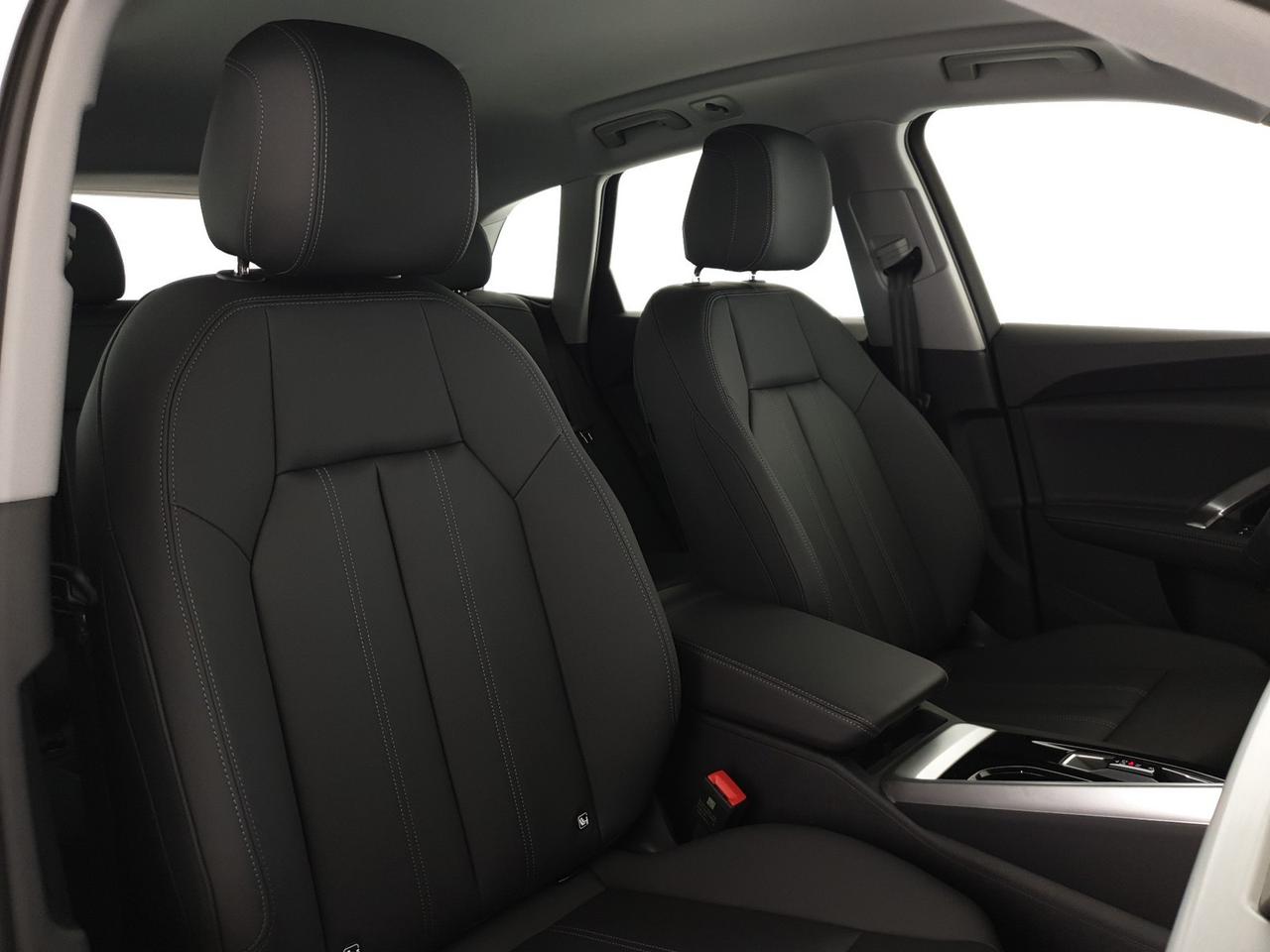 2.0e-hybrid 299CV quattro S tronic Business