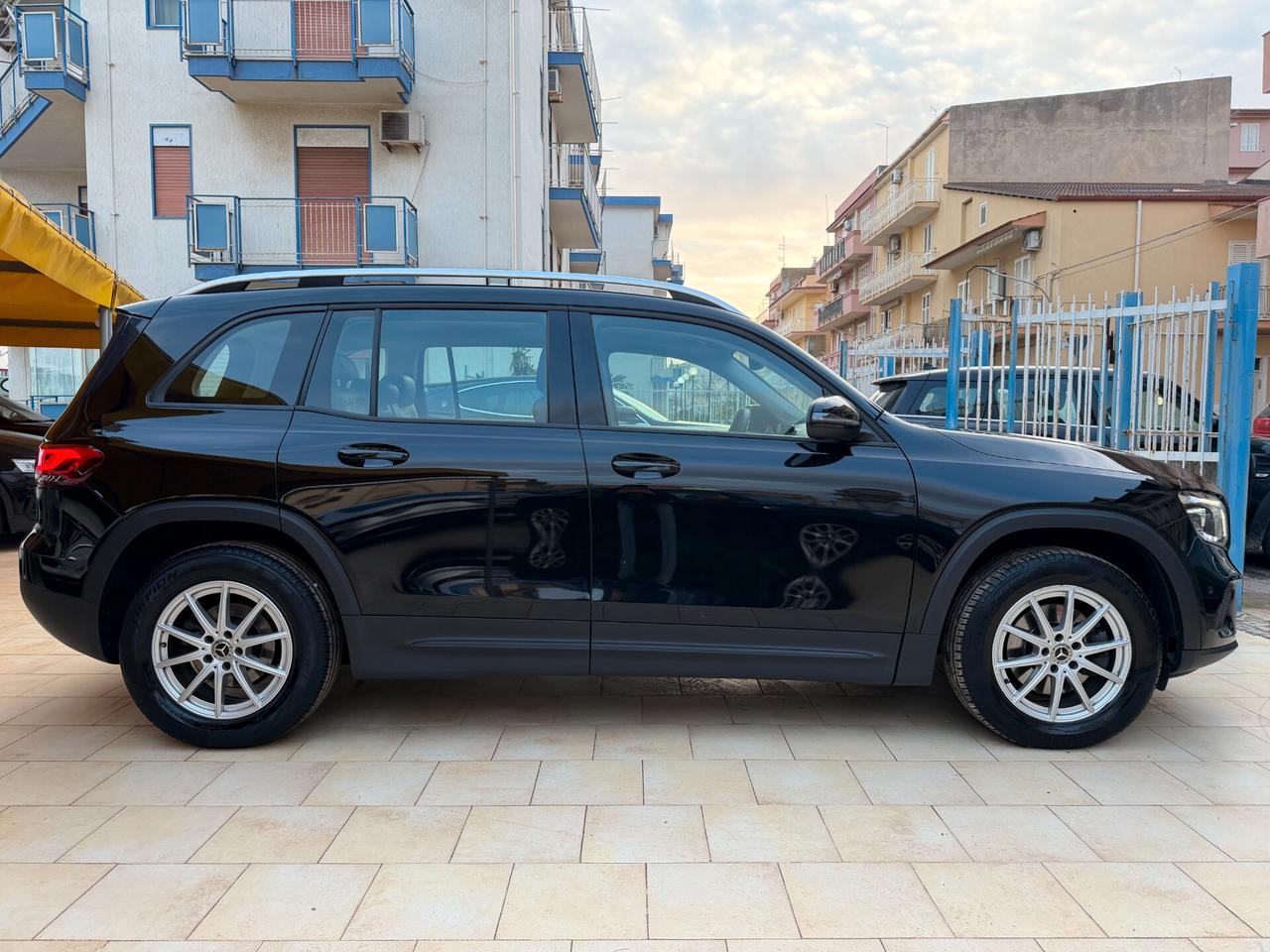 Mercedes-benz GLB Automatic - TETTO APRIBILE - LED - WIDESCREEN