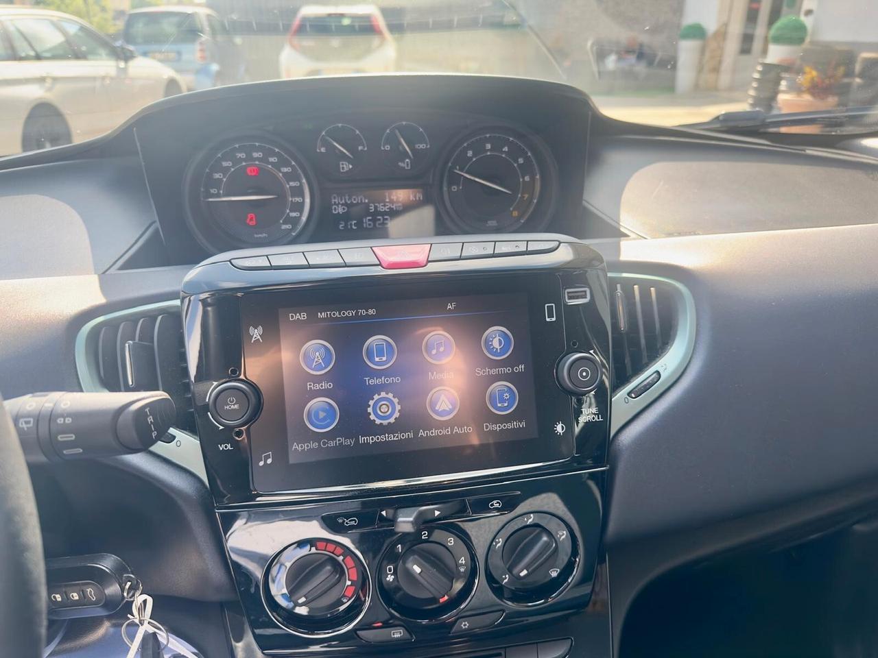 Lancia Ypsilon 1.0 FireFly 5 porte S&S Hybrid Silver PREZZO PROMO