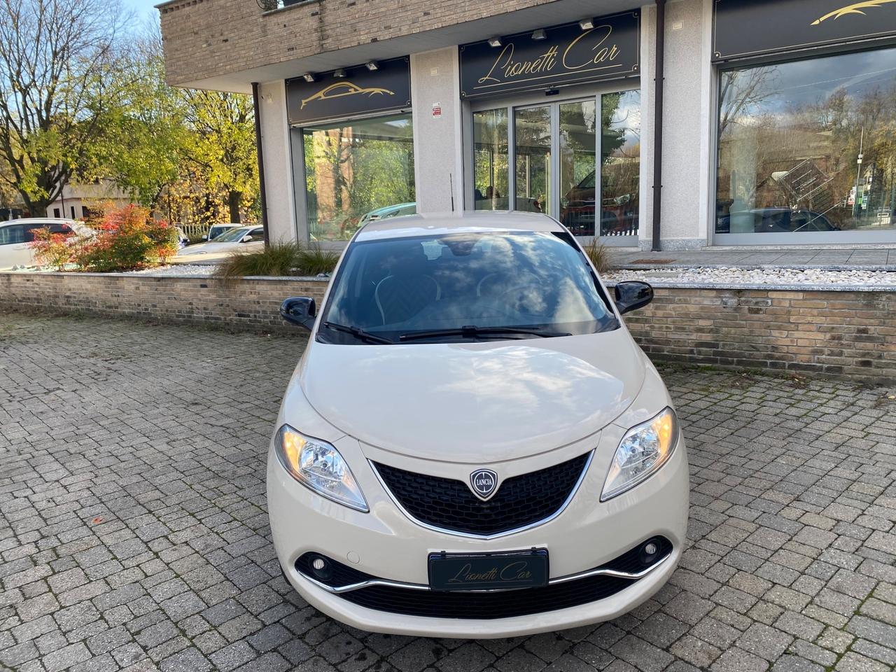 Lancia Ypsilon 1.2 69 CV 5 porte