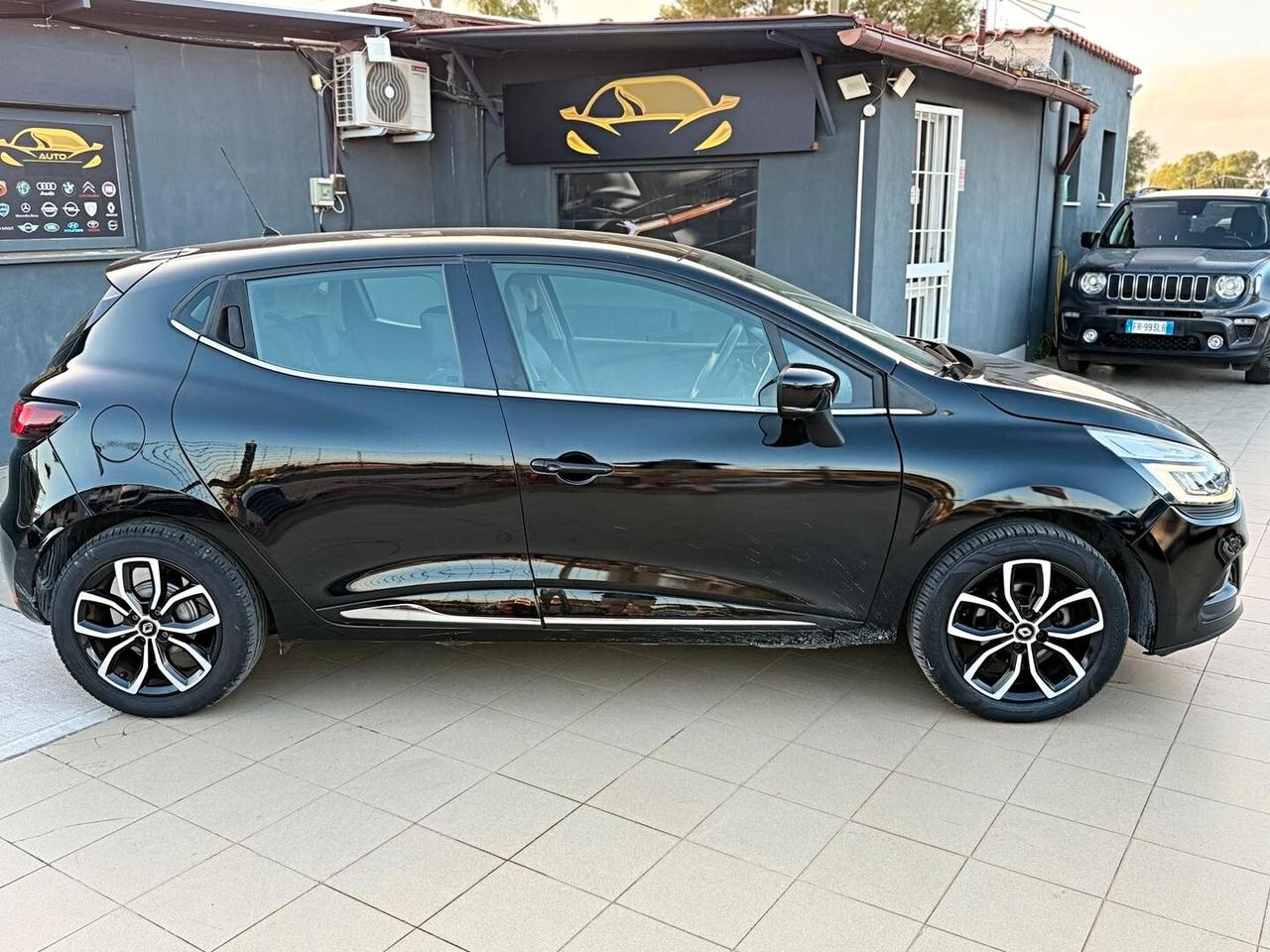 Renault Clio 90 CV 5P Moschino Intens 12 MESI DI GARANZIA