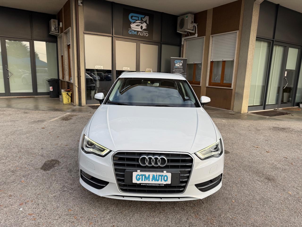 Audi A3 1.6 TDI S tronic 110 CV - Neopatentati