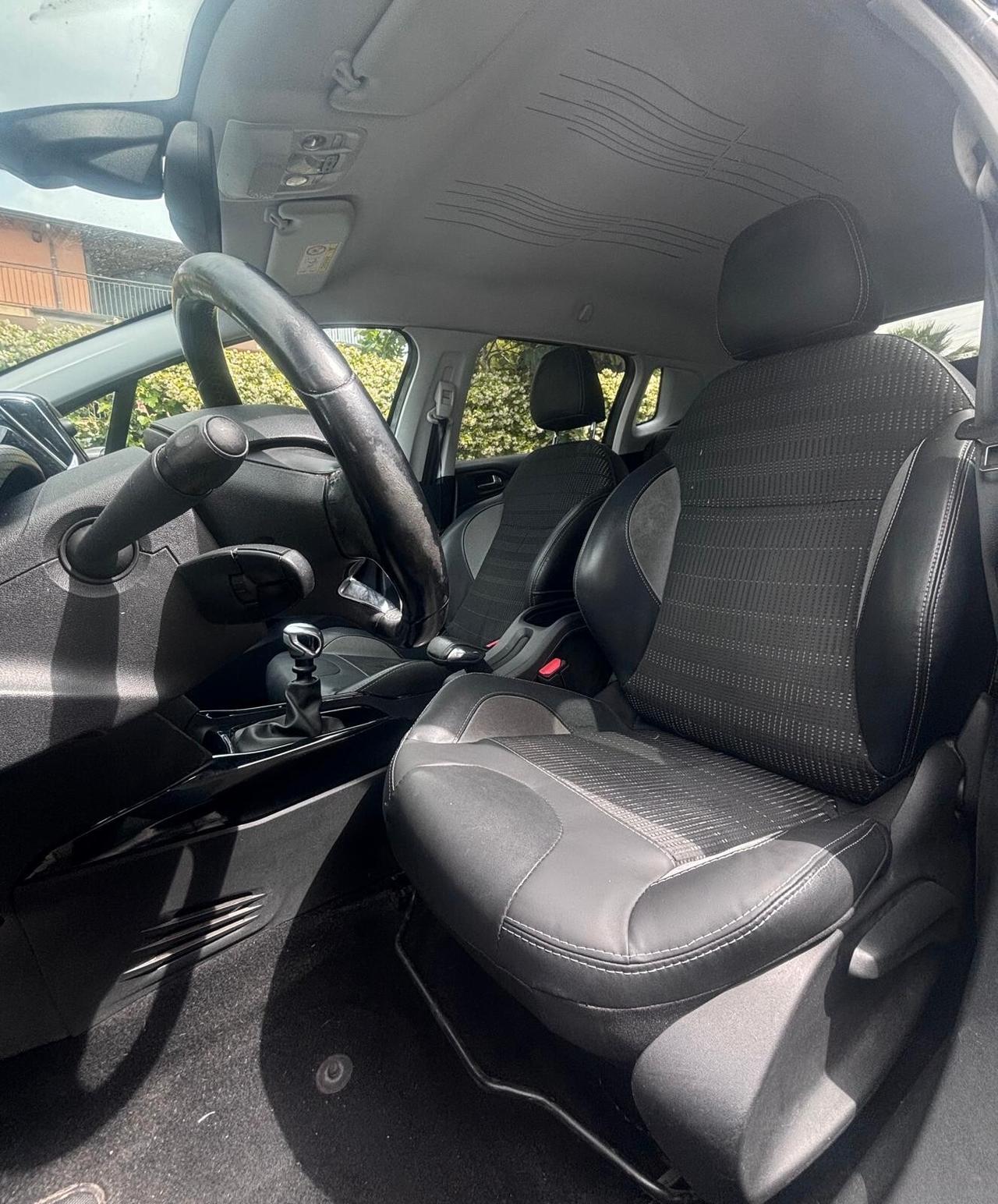 Peugeot 2008 BlueHDi 120 S&S Allure