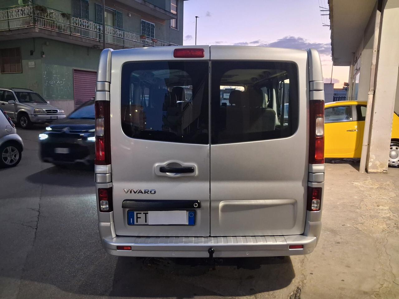 Opel Vivaro 1.6 CDTI uni pro 9 posti (Gancio train