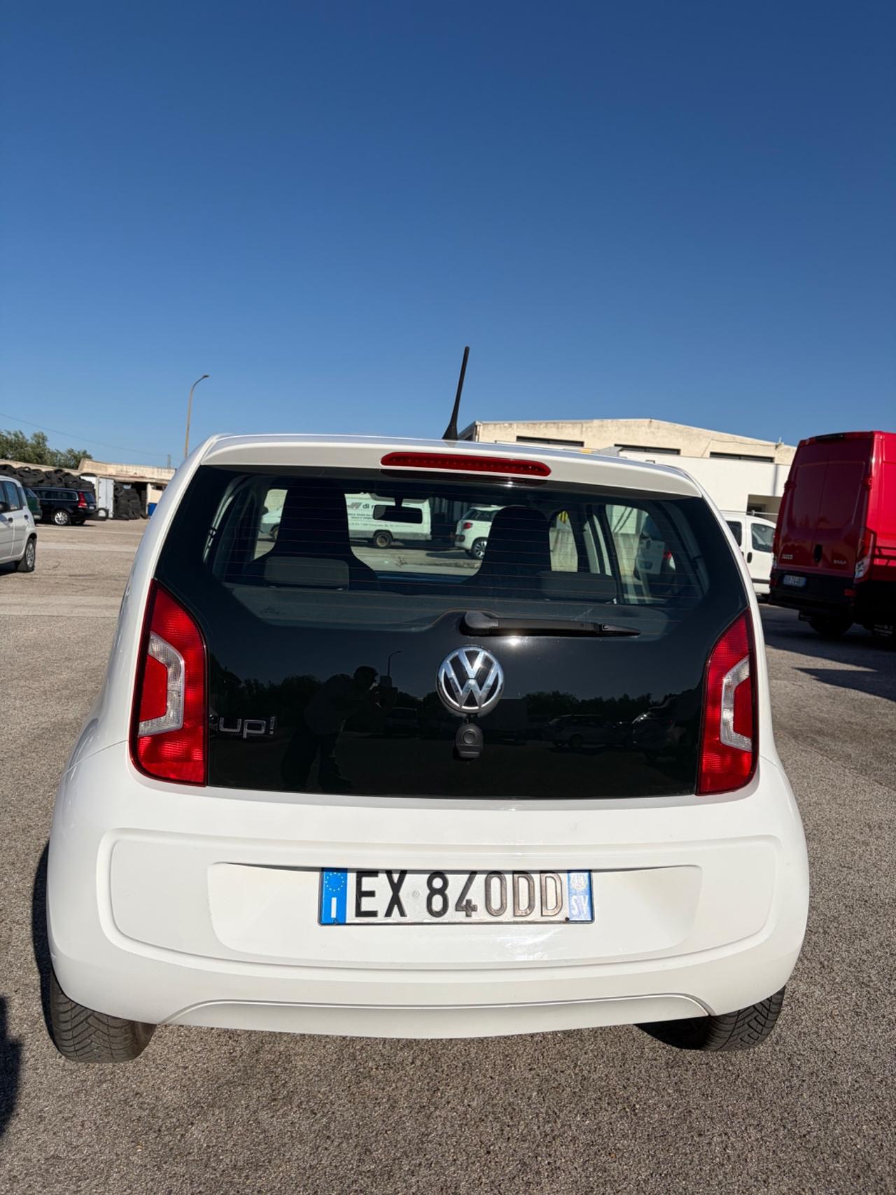 Volkswagen up! 1.0 75 CV 5p. high