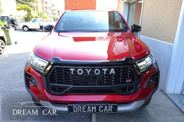 TOYOTA Hilux 2.8 D-4D A/T 4WD 4 porte Double Cab GR SPORT