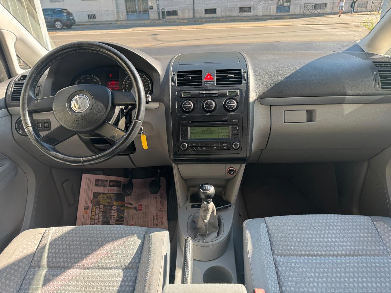 Volkswagen Touran 1.6 16V FSI Highline NEOPATENTATO